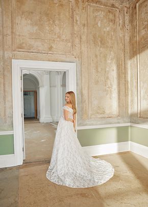 44541, Sincerity Bridal