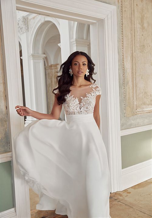 44545, Sincerity Bridal