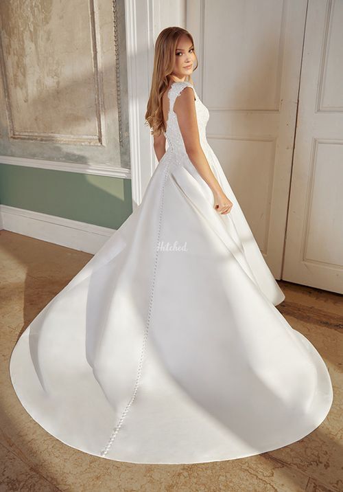 44547, Sincerity Bridal