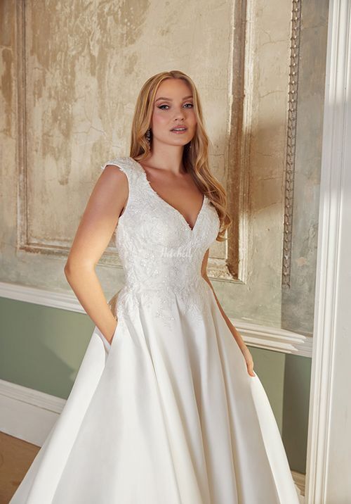 44547, Sincerity Bridal