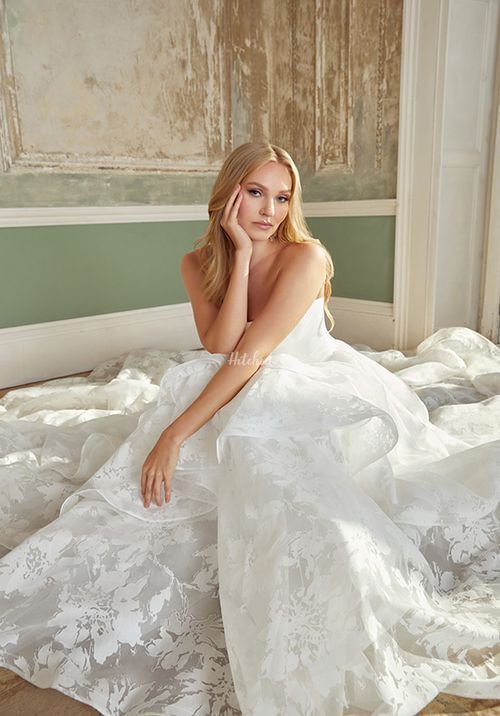 44555, Sincerity Bridal