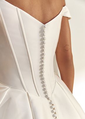 44558, Sincerity Bridal