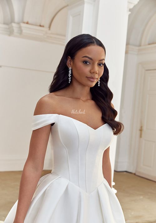 44558, Sincerity Bridal