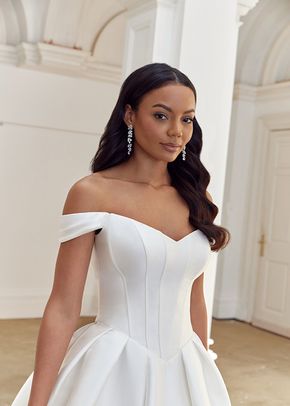 44558, Sincerity Bridal