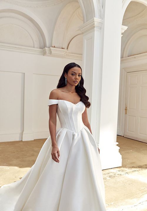 44558, Sincerity Bridal