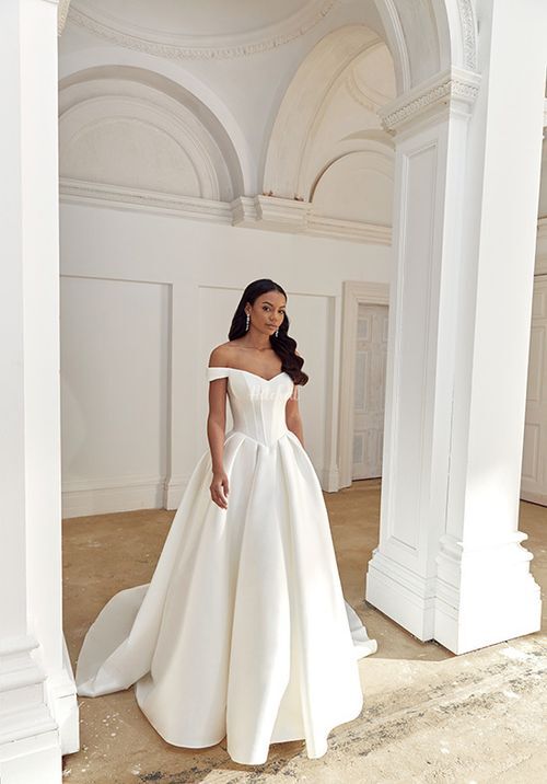 44558, Sincerity Bridal