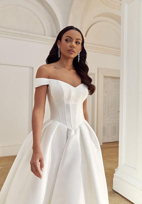 44558, Sincerity Bridal