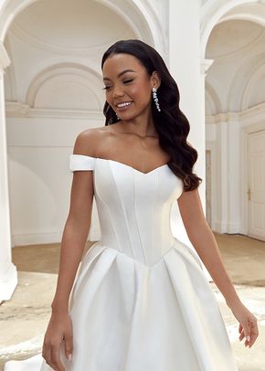 44558, Sincerity Bridal