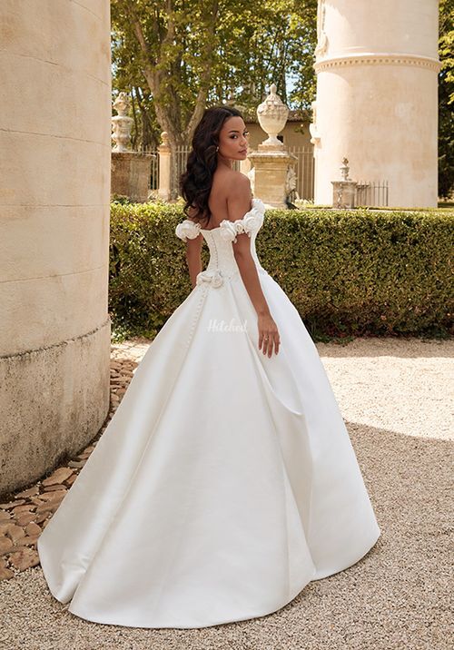 44570, Sincerity Bridal