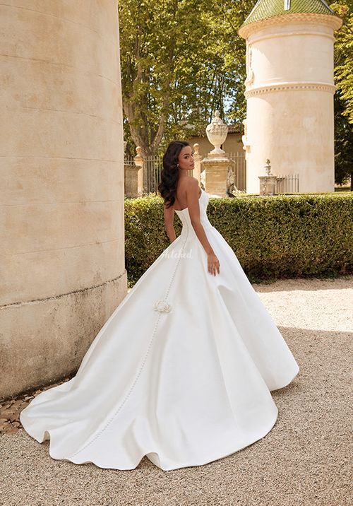 44570, Sincerity Bridal