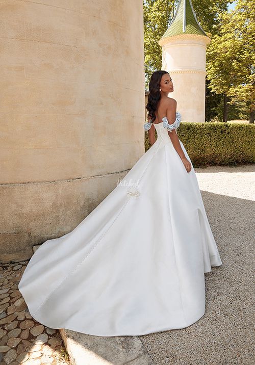 44570, Sincerity Bridal