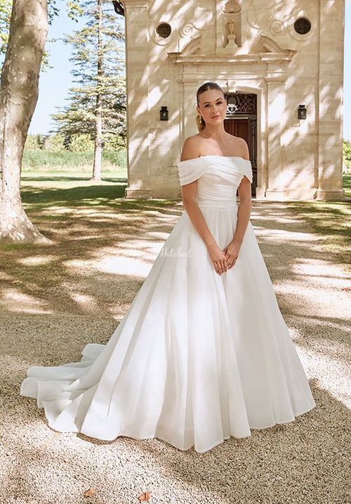 44581, Sincerity Bridal