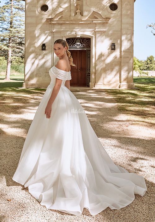 44581, Sincerity Bridal