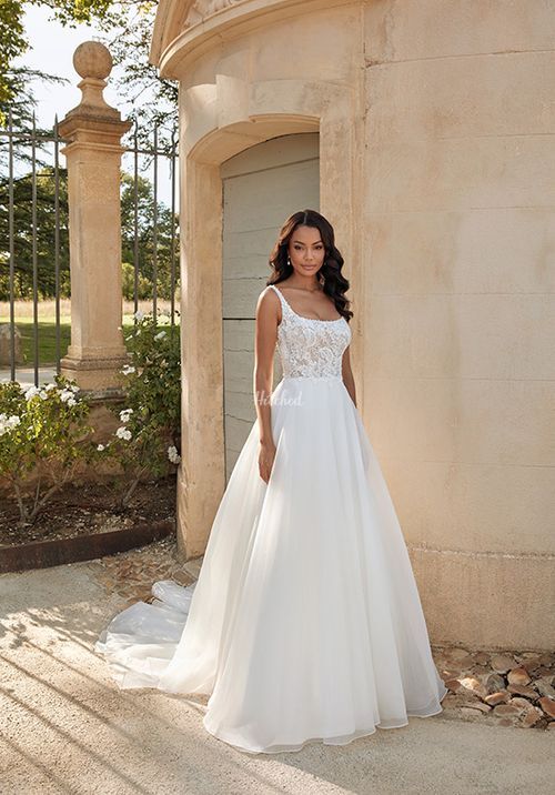 44586, Sincerity Bridal