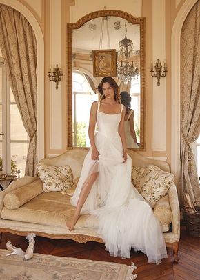 Millie, Justin Alexander
