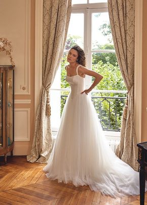 Millie, Justin Alexander
