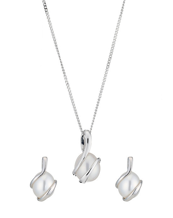 Ernest jones deals pearl necklace