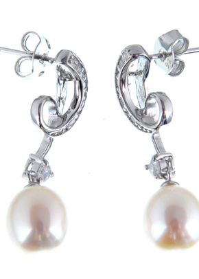 Streamer earrings , 871