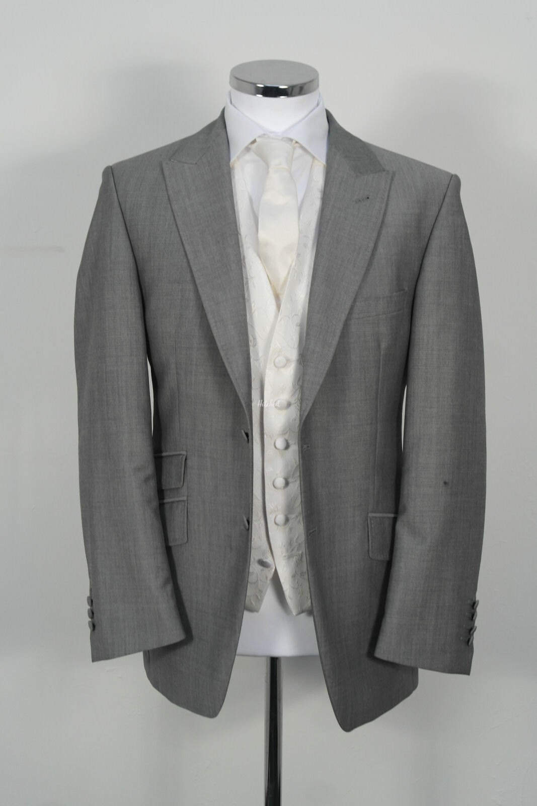13 Mens Wedding Suit from STEPHEN BISHOP - hitched.co.uk