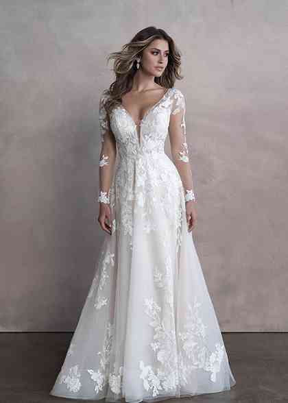 9810 Allure Bridals Slim-Fitting Bridal Gown