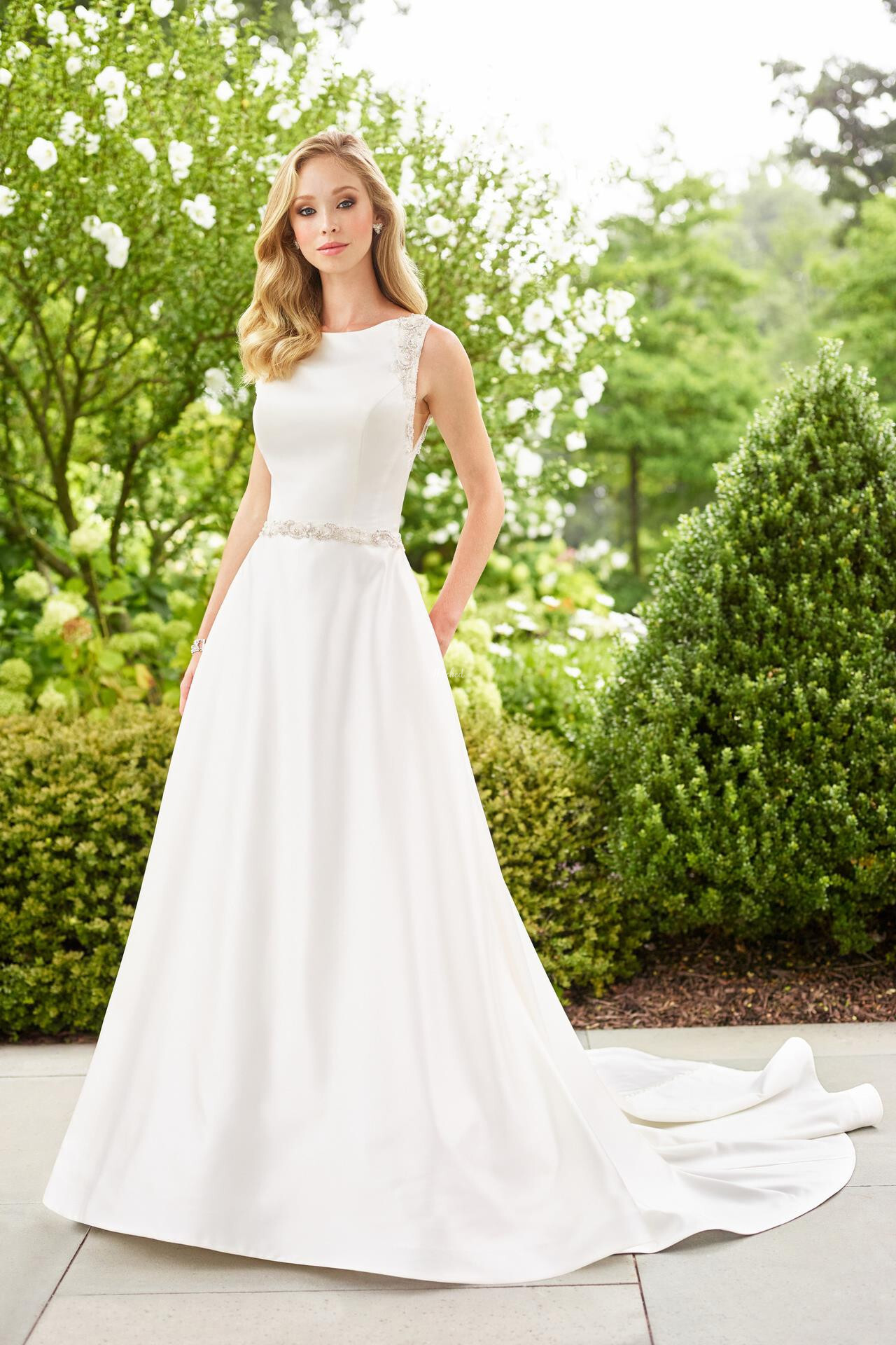 Wedding Dress From Enchanting By Mon Cheri Hitched Co Uk