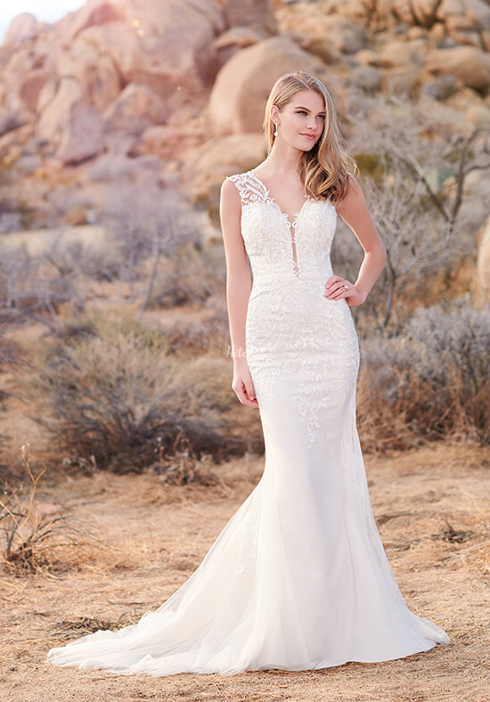 Wedding Dresses, Enchanting by Mon Cheri