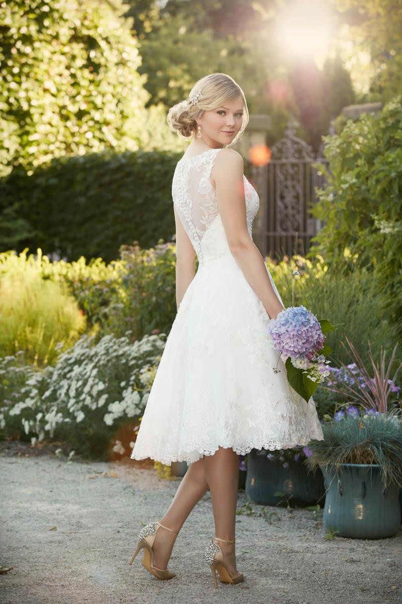 D2101 Wedding Dress from Essense of Australia hitched.co.uk
