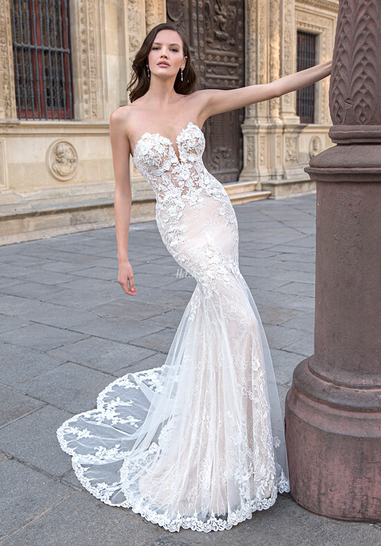 CELESTE Wedding Dress from ETOILE - hitched.co.uk