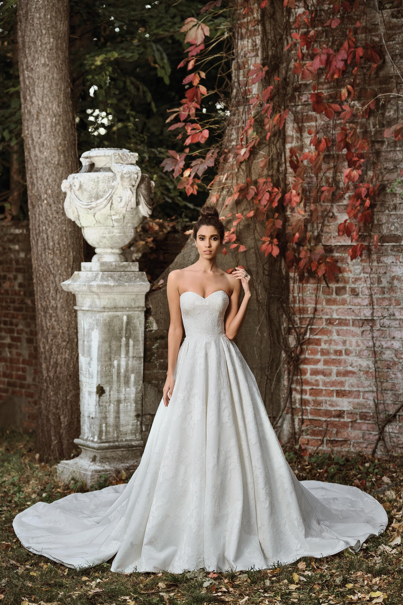 9858 Wedding Dress from Justin Alexander Signature - hitched.co.uk