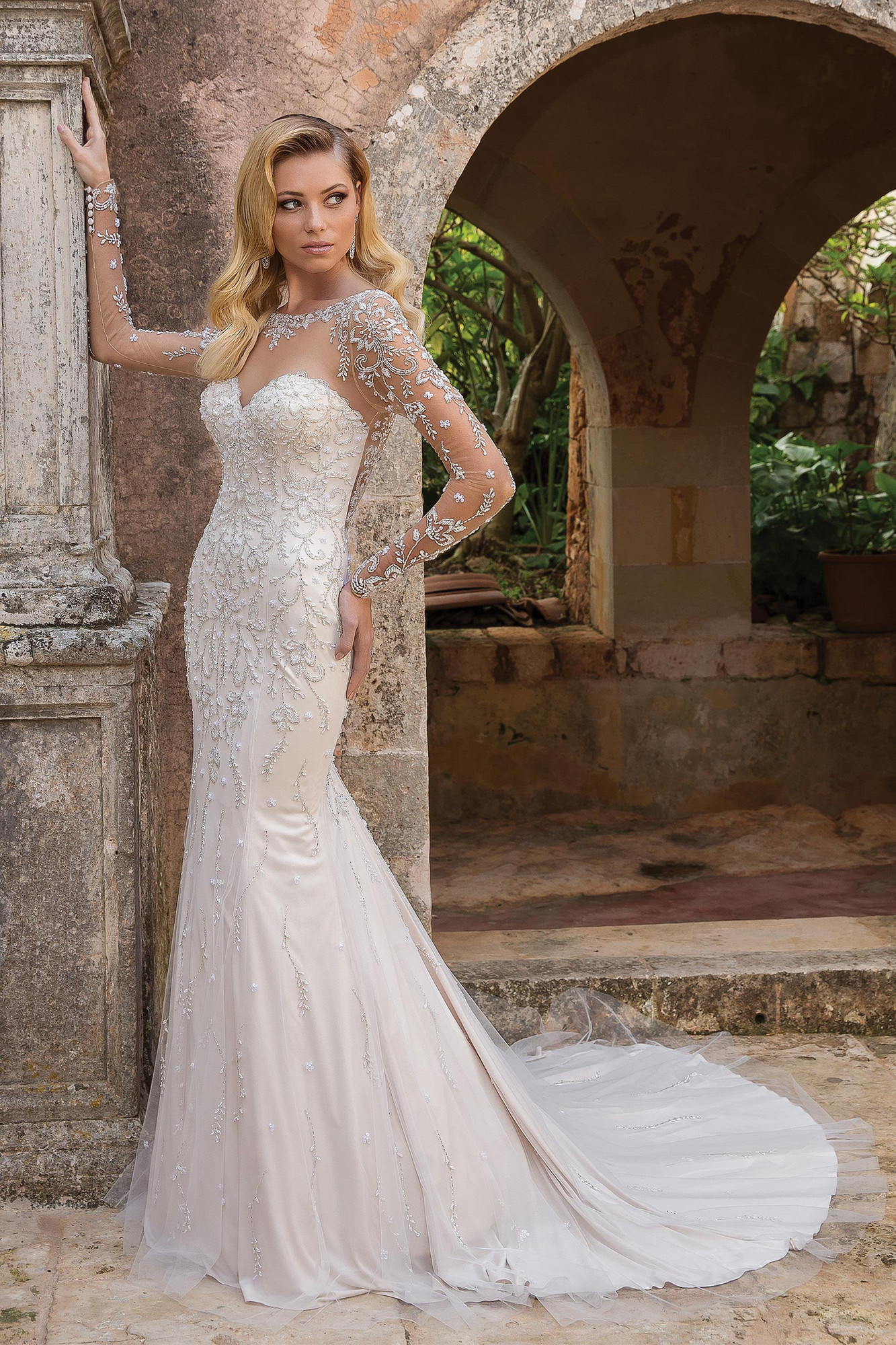 88060 Wedding Dress from Justin Alexander - hitched.co.uk