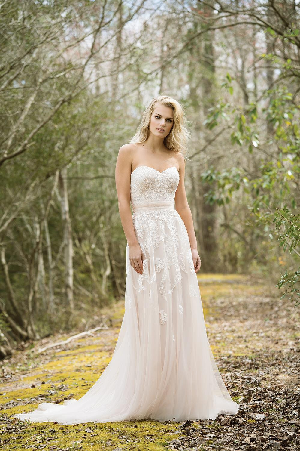 6461 Wedding Dress from Lillian West - hitched.co.uk