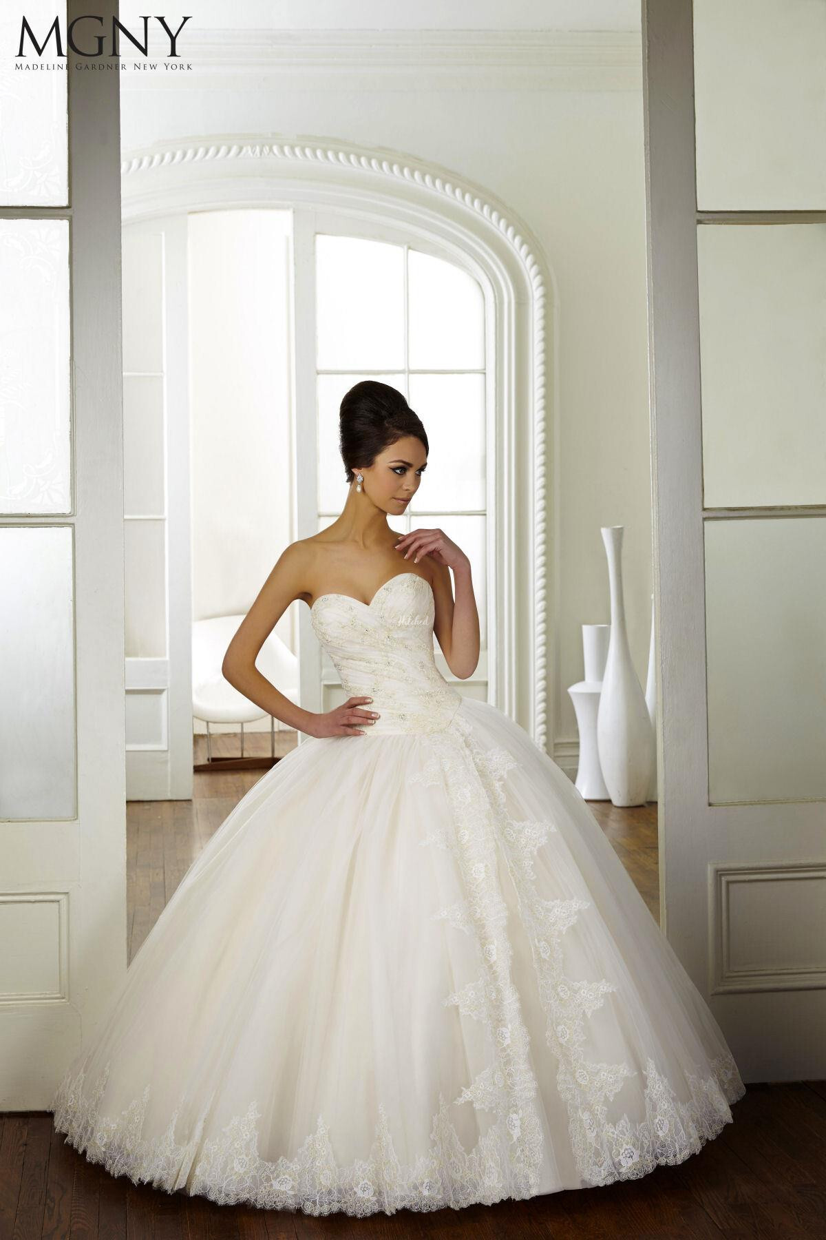 51035 Wedding Dress from Madeline Gardner New York - hitched.co.uk