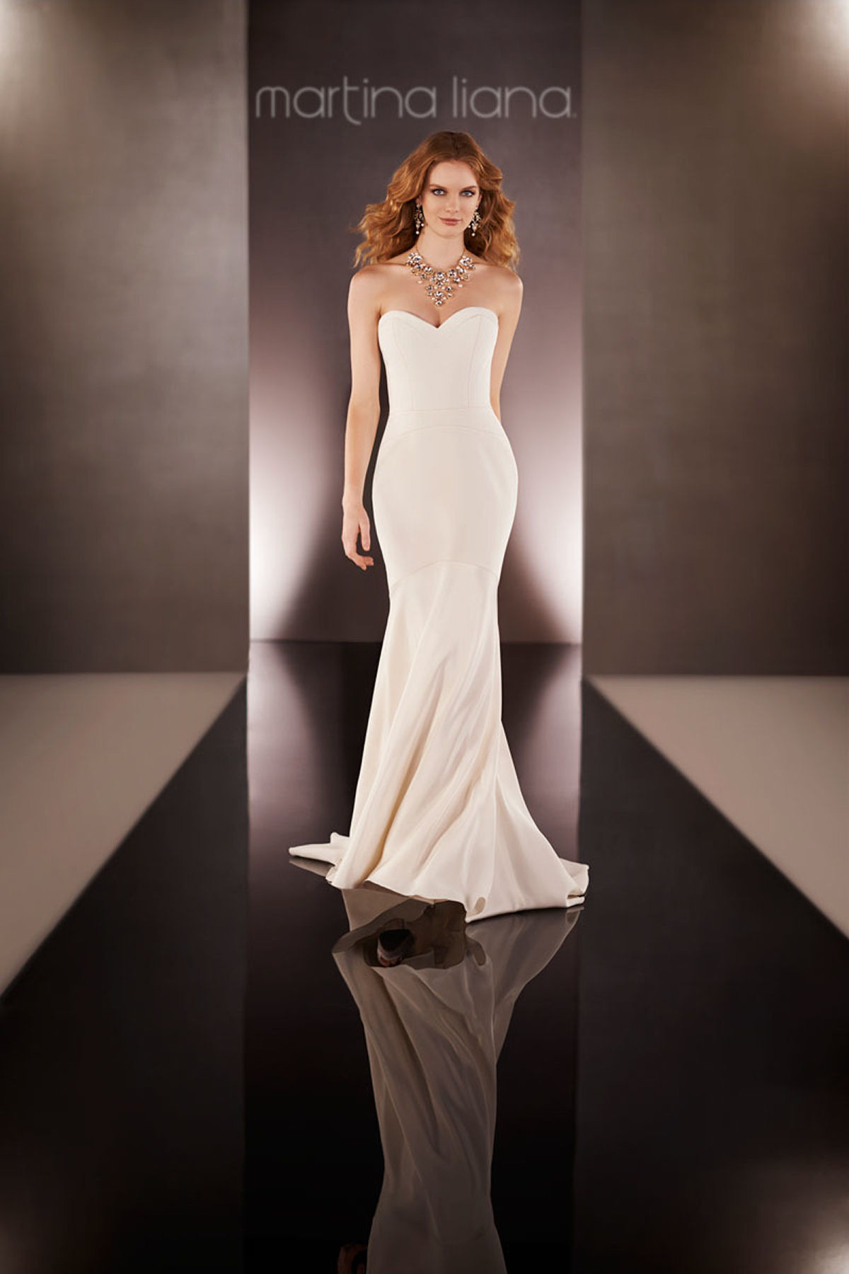 647 Wedding Dress from Martina Liana - hitched.co.uk