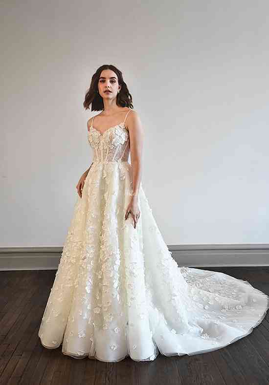 The 13 Best Tulle Wedding Dresses of 2023