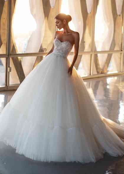 pronovias reynolds