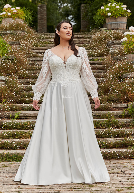 Daisy-Jade Wedding Dress from Silhouette - hitched.co.uk