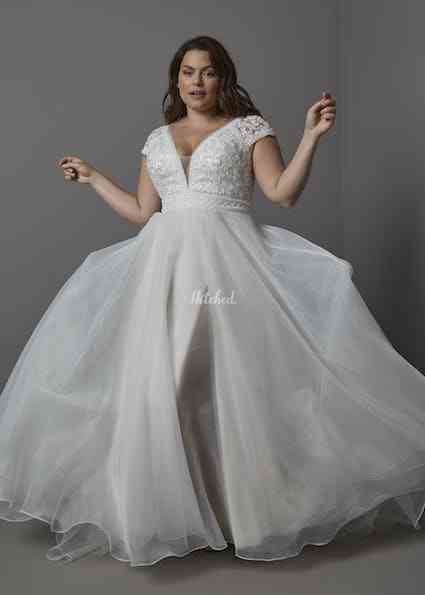 Logan Belle Wedding Dress from Silhouette hitched