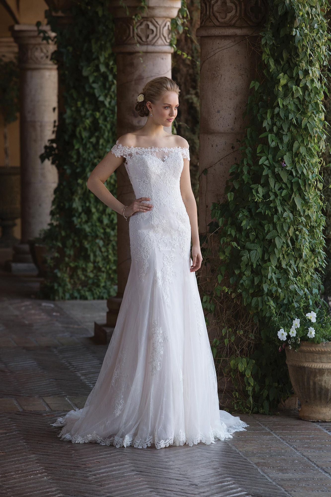 4022 Wedding Dress From Sincerity Bridal Hitched Co Uk