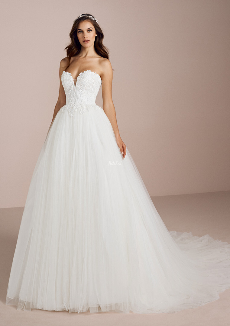 BURUNDI Wedding Dress from St. Patrick La Sposa hitched