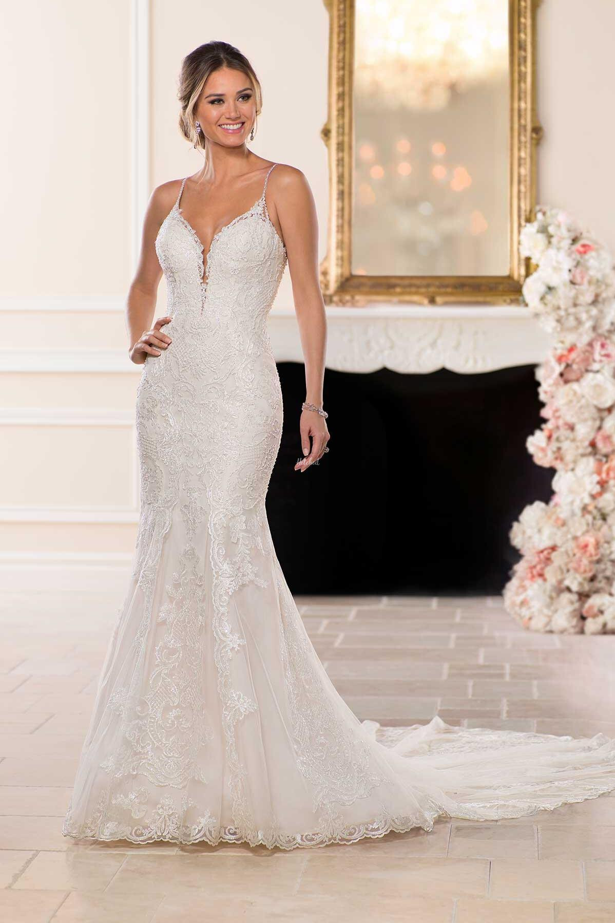 6574-wedding-dress-from-stella-york-hitched-co-uk