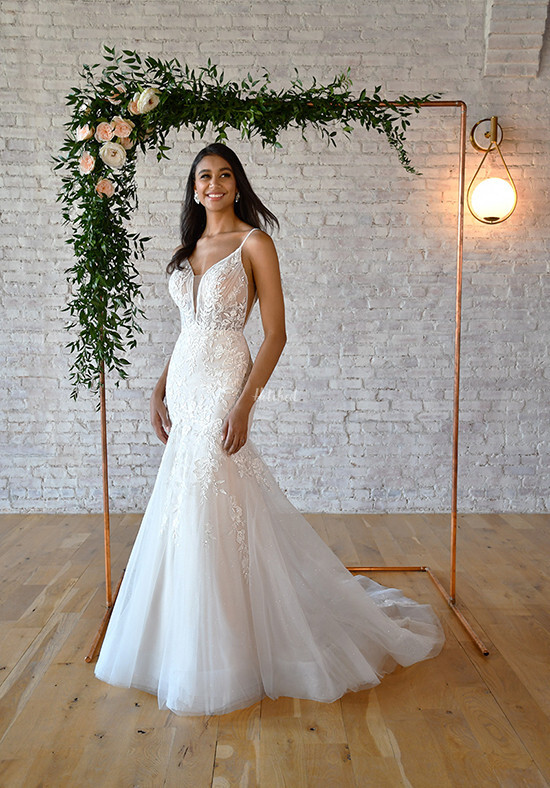 7388 Wedding Dress from Stella York - hitched.co.uk