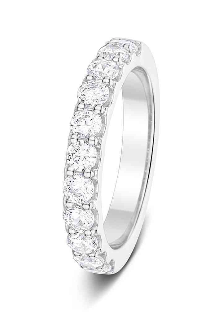 Claw set online eternity ring