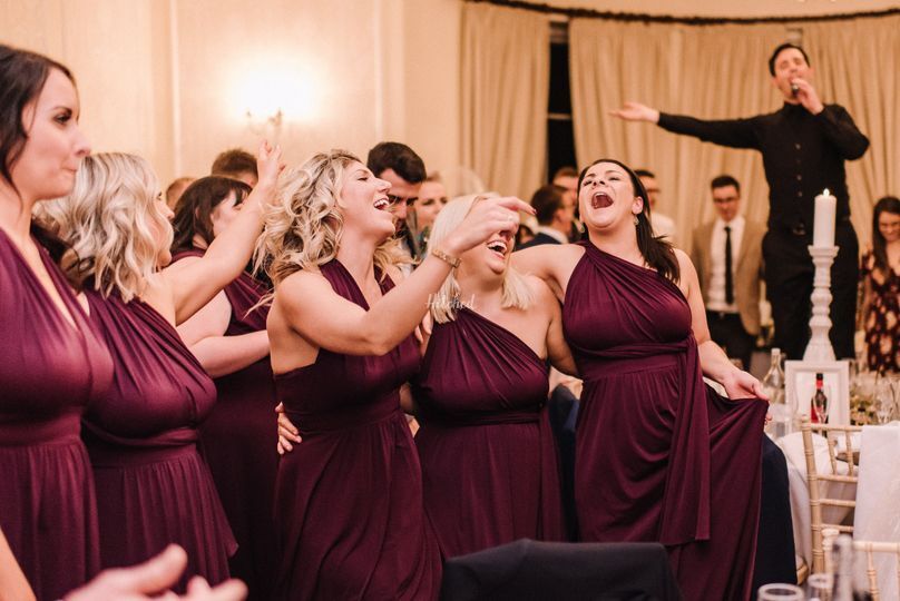 Bravo Singing Waiters