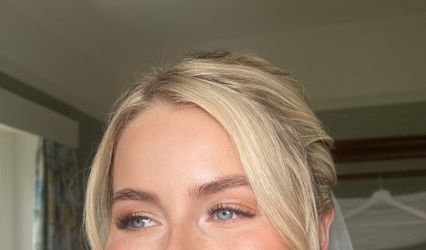 Makeup By Carlie