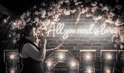 Victoria Elizabeth Vocals