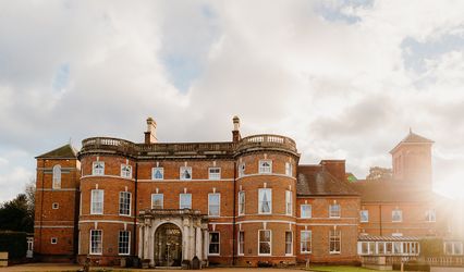 Oakley Hall Hotel