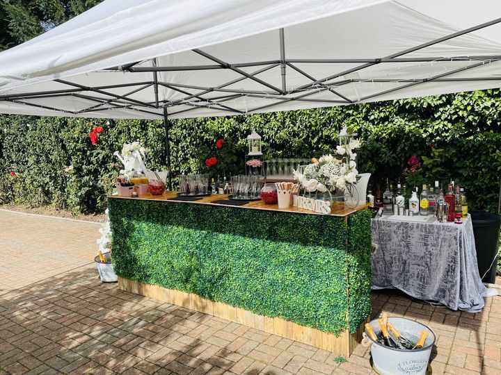 Wills Vintage Horsebox Bar