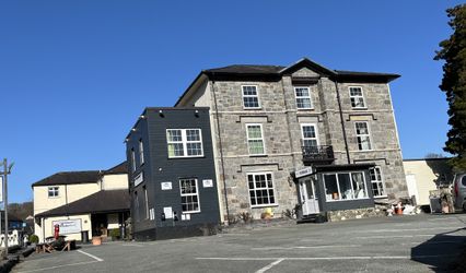 Padarn hotel