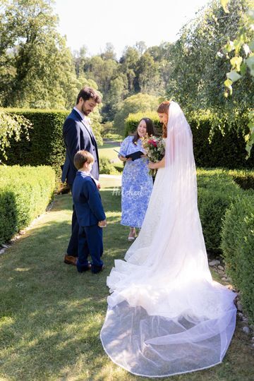 Laura Feliciano Celebrant