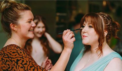 Georgie Kate - Hairstylist and Makeup Artist
